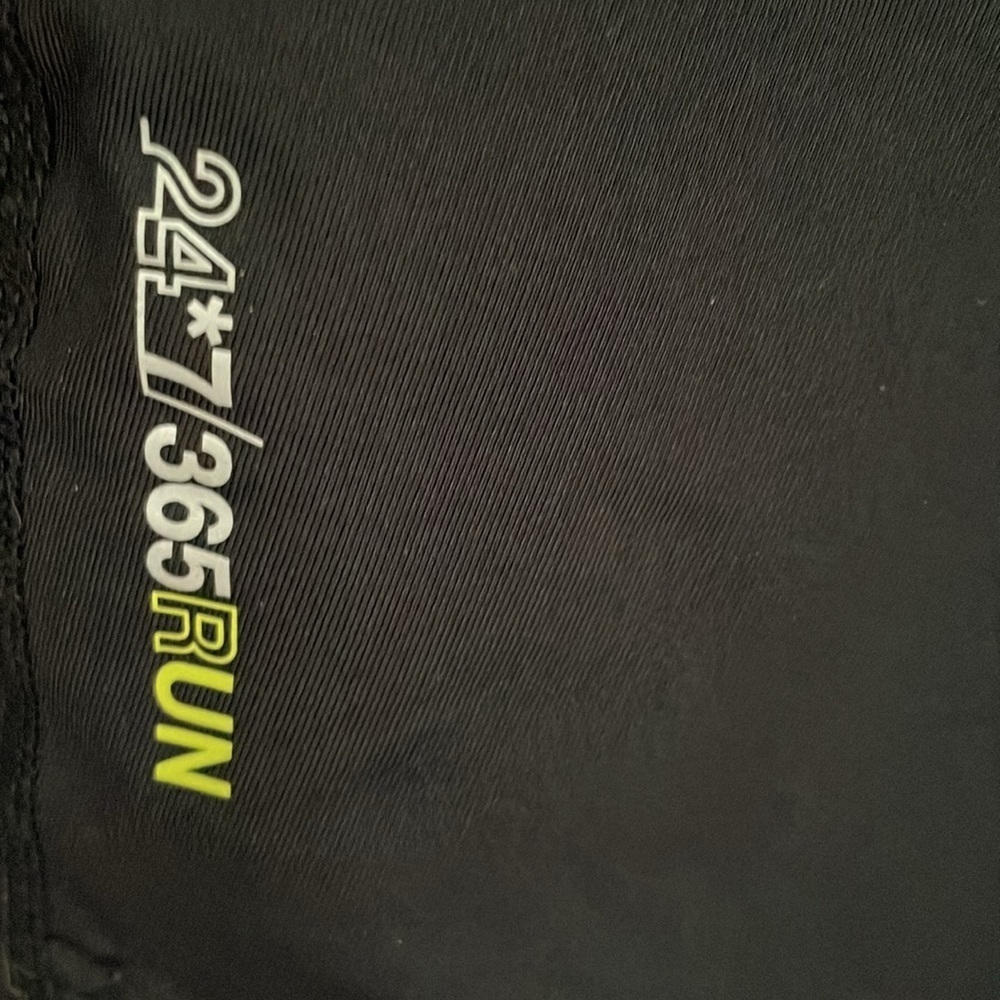 Hind Sz XL 24*7/365 RUN long sleeved black tshirt. Spandex stretch lightweight - Picture 5 of 6